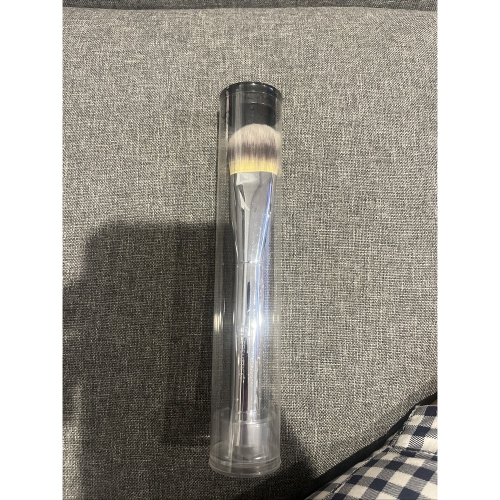 IT Cosmetics Plush Paddle Foundation Brush SEALED in Tube KER70 W